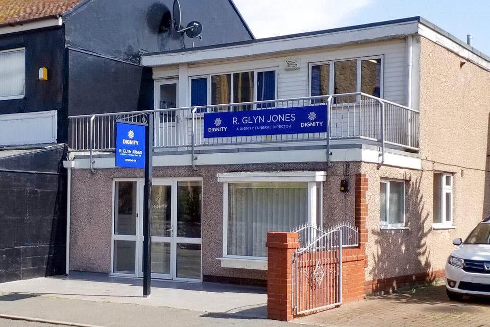 R. Glyn Jones Funeral Directors in Rhyl