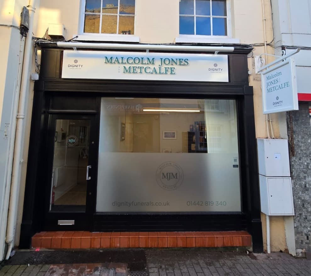 R Metcalfe Funeral Directors