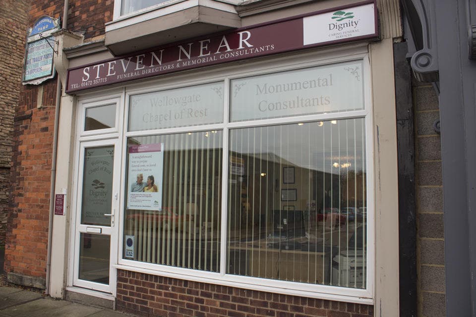 Steven Near Funeral Directors in Grimsby