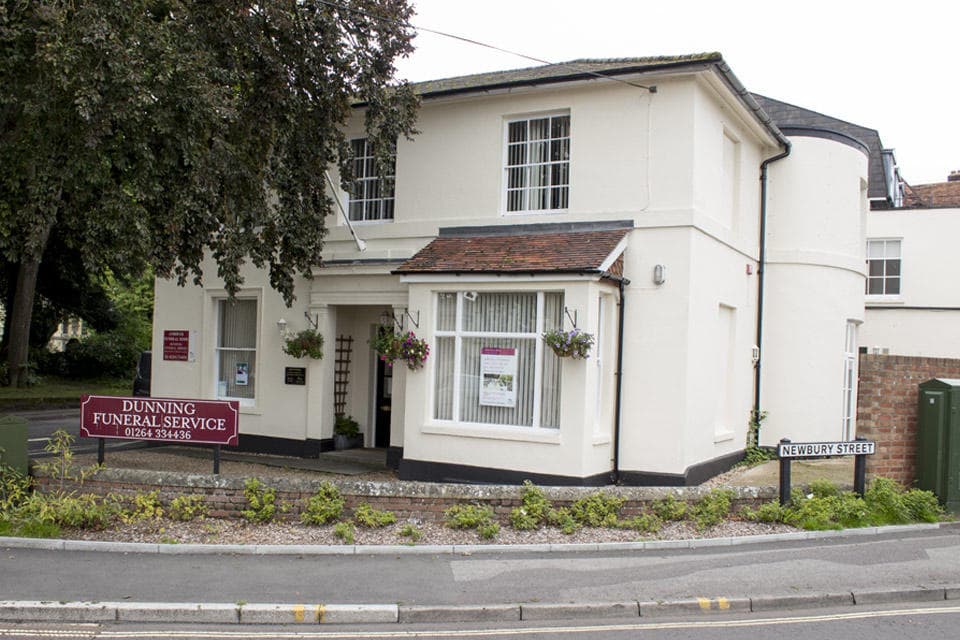 Dunning Funeral Directors in Andover, Hampshire.