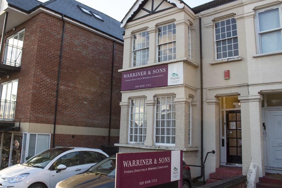 Warriner & Sons Funeral Directors in Loughton
