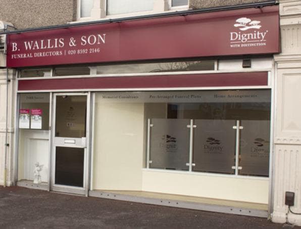 B Wallis & Son Funeral Directors in Dagenham, Essex.