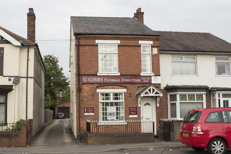 G Gibbs Funeral Directors in West Bromwich