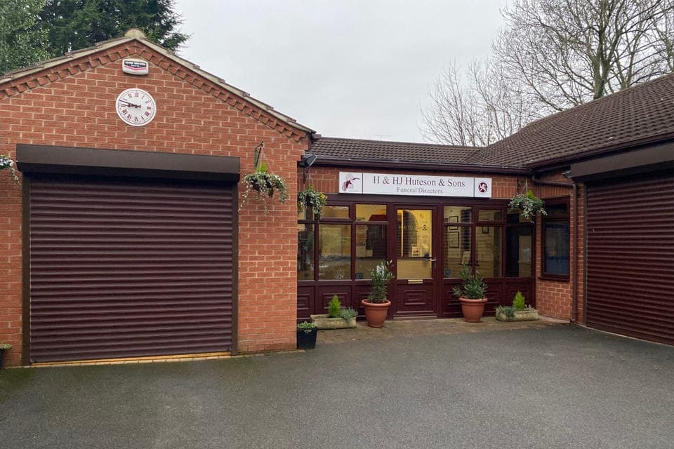 H & HJ Huteson & Sons Funeral Directors in Barton Upon Humber