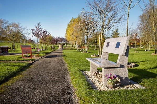 Engraved Memorial Benches | Dignity Funerals