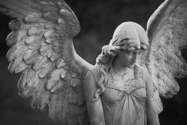 Memorial statue | Dignity Funerals