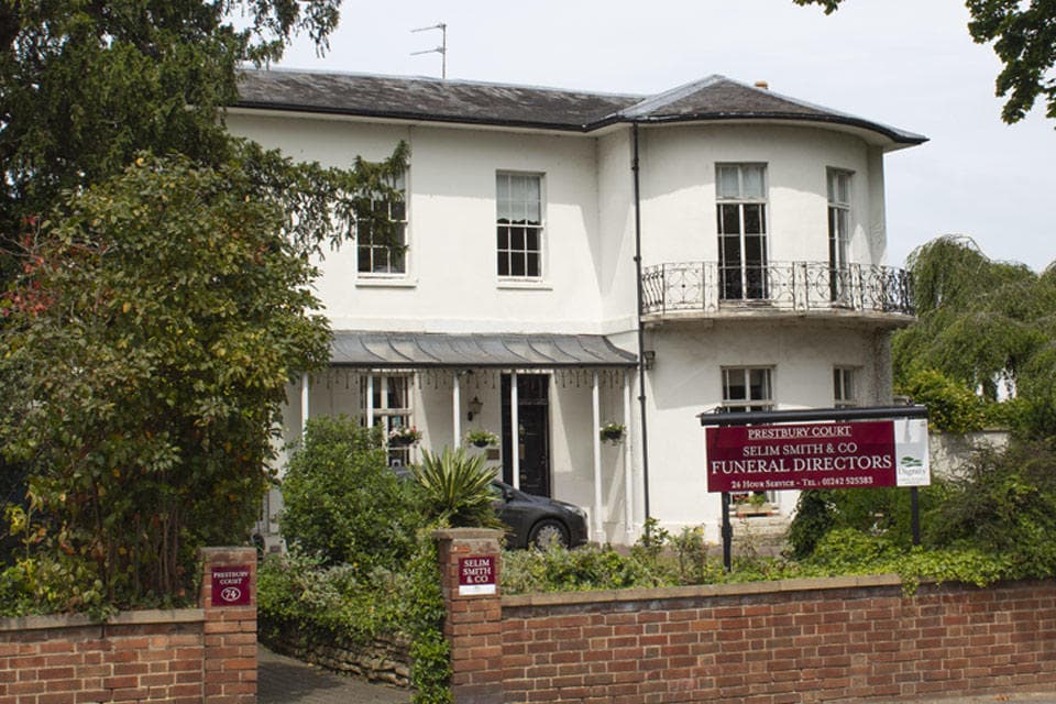 Selim Smith & Co Funeral Directors in Cheltenham.